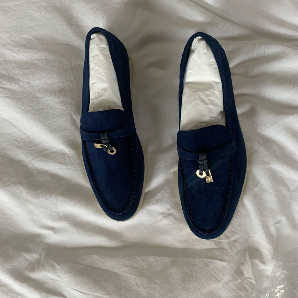 Loro Piana summer walk EU37